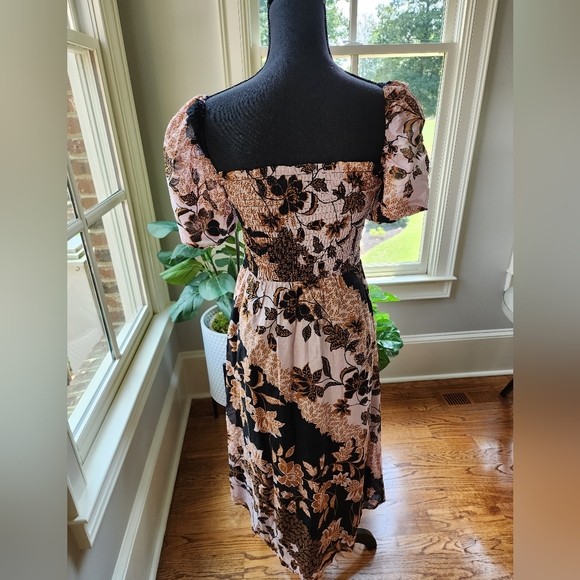 Size M Olivaceous Dress Never worn! - Picture 3 of 3